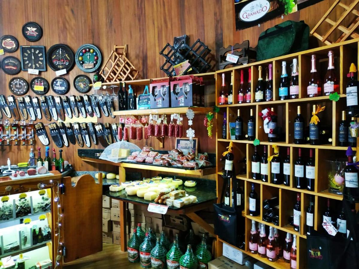 Chale Tematico Em Pipa De Vinho - Parada Da Pipa Chales Canela Buitenkant foto